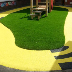 tot-track-with-artificial-turf